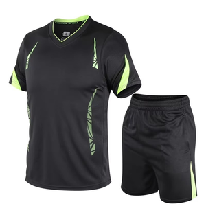 Ensemble de survêtement d'été pour homme, t-shirt et short de sport à séchage rapide, vêtements de sport amples pour la course à pied, taille plus, ensemble deux pièces pour l'entraînement - Product Image 6