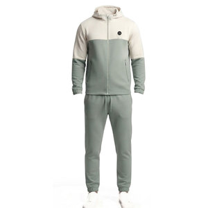 Ensemble coupe-vent moderne pour homme, tenue de sport confortable avec tissu léger pour la salle de sport, les activités de plein air et les voyages - Product Image 4