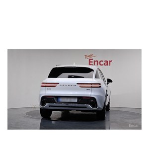 Genesis GV70 2.5T AWD 2024, SUV a Gasolina con 16,319 km, Emisión Euro V, Asientos de Cuero, Caja de Cambios Automática, Cámara Trasera, Volante a la Izquierda - Product Image 4