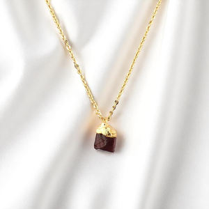 Collier en grenat naturel, pierre de naissance, pendentif en pierre précieuse de 8 à 10 mm |   Chaîne de 18 pouces pour femmes - Product Image 5