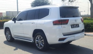 โตโยต้า แลนด์ ปราโด ครุยเซอร์ AWD ออโตเมติก ปี 2022 มือสอง - Product Image 2