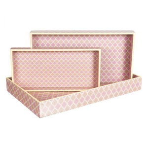 Plateau rectangulaire en bois rustique fait main avec poignée robuste, revêtement émaillé pour un service facile en cuisine, salle à manger ou café - Product Image 5