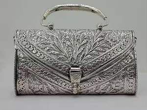 Sac à main en métal haut de gamme, best-seller, très demandé, de qualité supérieure, pour femmes, en provenance d'Inde - Product Image 3