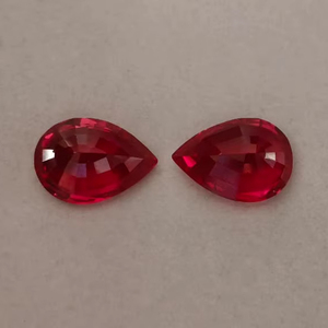 พลอยทับทิมทรงลูกแพร์เม็ดเดี่ยว สีแดงเข้ม คุณภาพพรีเมียม ผลิตในห้องปฏิบัติการ สำหรับทำเครื่องประดับ งานฝีมือ - Product Image 1