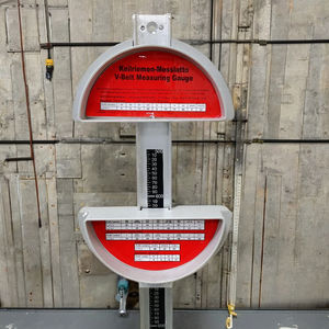 Outil de mesure de courbure de courroie industriel polyvalent en plastique et alliage d'aluminium pour courroies trapézoïdales, courroies de distribution et courroies nervurées de précision - Product Image 1