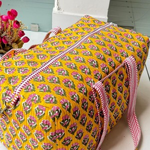 <b>Yellow</b> Corduroy Weekender Duffle <b>Bag</b> With Pink Floral Pattern Zipper Closure Large Capacity Travel Tote - Product Image 5