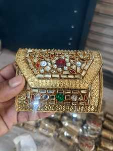 Bolso de mano tradicional con mosaico Kundan, mini, para mujer, hecho a mano en India, para novias, bodas, fiestas, eventos nocturnos y bodas. - Product Image 3