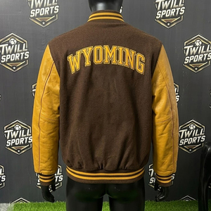 Chaqueta Varsity de Invierno Estilo Rodeo Occidental, Cuerpo de Lana, Mangas de Cuero PU, Bordado, Estilo Letterman, Unisex, Ropa Urbana - Product Image 4
