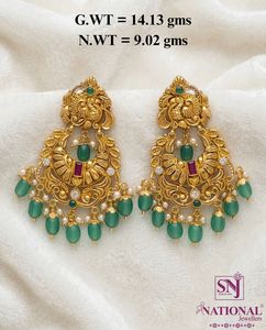 ต่างหูทองคำแท้ 22k แบบชันด์บาลีสำหรับผู้หญิง เครื่องประดับแบบดั้งเดิมของอินเดีย ประดับด้วยพลอยทับทิม มรกต และมุก - Product Image 2