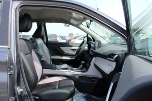 TOYOTA VELOZ GX ปี 2025 ใหม่เอี่ยม 0 กม. 7 ที่นั่ง 4 สูบ 199 แรงม้า เกียร์อัตโนมัติ - Product Image 5