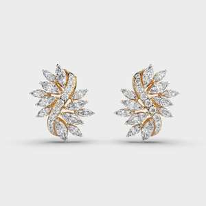 Boucles d'oreilles pendantes en diamant de qualité supérieure, bijoux de luxe en or 18 carats pour mariages et cadeaux de fiançailles, disponibles à la vente - Product Image 4
