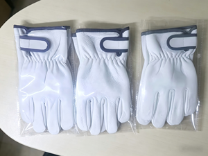Guantes de Carreras de Cuero Blancos con Dedos Completos y Cierre de Velcro para Actividades al Aire Libre, Diseño Unisex Antideslizante - Product Image 4