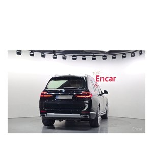 BMW X7 XDrive 40d Design Pure Excellence, Diciembre 2023, 6 Plazas, Diésel, Automático, con 24,034 km, Volante a la Izquierda - Product Image 4