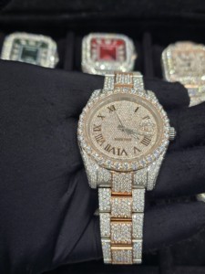 Reloj de Hombre de Acero Inoxidable con Incrustaciones de Moissanita, Fabricación Personalizada, Movimiento Automático, Estilo Hip Hop de Lujo - Product Image 4