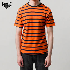 T-shirt rayé surdimensionné pour homme, mode estivale, 250 GSM, coton, streetwear, coupe ample, manches courtes, personnalisable, fabrication en gros (OEM/ODM) - Product Image 1