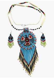 Ensemble collier et boucles d'oreilles en perles traditionnelles avec motifs artistiques pour tenues ethniques et occasions de célébration - Product Image 5