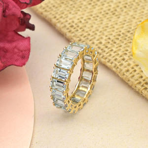 Producto en Oferta, Anillo de Eternidad Hecho a Mano en Oro Amarillo Puro de 14k, Anillo Infinito con Gema de Aguamarina Natural de 5 CTW con Engaste de Garras para Mujer - Product Image 3