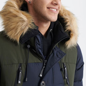 Veste matelassée à capuche pour homme, long manteau d'hiver, style décontracté, coupe-vent, avec empiècements en fourrure, rembourrage en duvet, coque en polyester épais, color block - Product Image 4