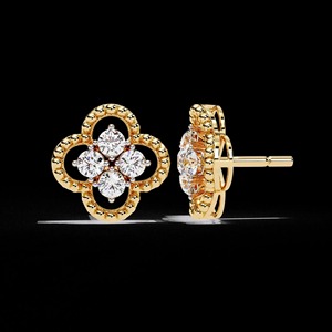 Boucles d'oreilles scintillantes en moissanite trèfle à quatre feuilles, bijoux clous d'oreilles trèfle porte-bonheur, élégantes boucles d'oreilles botaniques en argent, cadeau mignon pour femme - Product Image 3