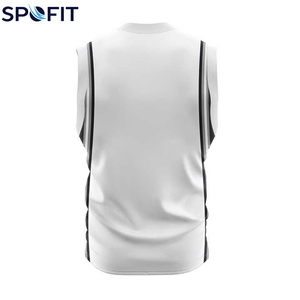 Ensemble d'uniformes de basketball personnalisés sublimés de qualité supérieure, haute performance, en mesh léger, pour jeunes et adultes - Product Image 4