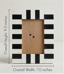 Rectangular MDF <b>Photo</b> <b>Frame</b> With Resin Checkered <b>Black</b> And White Border Vertical Classic Design - Product Image 1