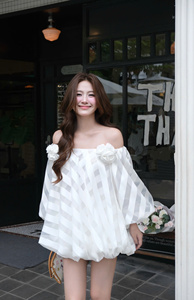 RTS ชุดเดรสหรูหราหรูหราหรูหราระดับไฮเอนด์เสื้อชีฟองลายดอกไม้แขนพัฟกางเกงขาสั้นลูกไม้สีขาวหวาน Coshe kently - Product Image 4