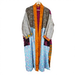 Kimono Tradicional Japonés 100% Seda Satén Transpirable Suave con Cuello en V Largo, Cierre con Cordón, Kimono Vintage a la Moda para Mujer con Parches - Product Image 1