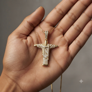 Collar personalizado de plata de ley 925 chapado en oro con colgante de dijes finos estilo hip-hop de Cristo Redentor de Brasil, con diamantes naturales. - Product Image 4