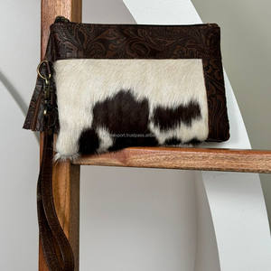 Portefeuille pour femme en cuir de vachette embossé avec poignée et pompon, qualité supérieure, fait main, motif floral, style western - Product Image 3