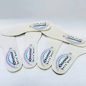 Diseño con impresión UV de arcoíris vibrante en materiales duraderos: Agregue energía, color y estilo a los zapatos deportivos e informales con impresión de precisión - Product Image 2