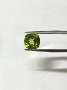 Peridoto natural en forma de cojín, gema facetada, olivino calibrado para la fabricación de joyas, de 3 mm a 10 mm, certificado. - Product Image 2