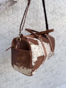 Bolsa de Viaje de Cuero Auténtico, Multiusos, Hecha a Mano, Unisex, Tamaño Grande, con Pelo de Vaca - Product Image 5