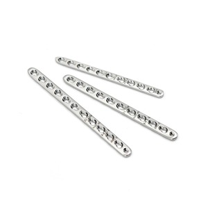 Placa de Compresión Quirúrgica Ametrina de Acero Inoxidable de 2.4mm con Certificación CE para Mascotas, Instrumentos Ortopédicos Veterinarios AO - Product Image 5