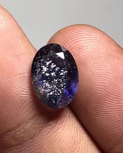 Piedra de iolita azul. Iolita natural facetada con brillos brillantes, piedra solar de corte ovalado. - Product Image 2