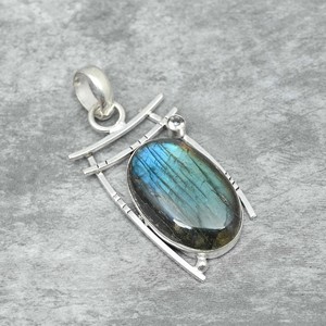 Pendentif en labradorite, argent sterling 925, fait main, style vintage, bijoux de fiançailles, pierre naturelle à reflets, certifié par un tiers - Product Image 6