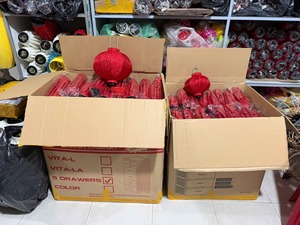 Nouvelle Collection 2026 : Lanterne en Soie Faite Main du Vietnam, Abat-jour Suspendu en Tissu pour Décoration Intérieure, Extérieure, Maison, Fêtes et Événements - Product Image 4