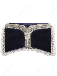 กระเป๋าคลัทช์เจ้าสาวกำมะหยี่สีกรมท่า แต่งขอบสีเงิน พร้อมหูจับมุก กระเป๋าทรงแข็งสำหรับงานกลางคืน ขายส่งแบบ OEM - Product Image 2