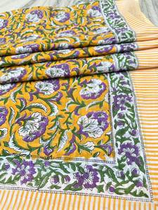 ผ้าซิ่นลายดอกไม้สีเหลืองสดใส พิมพ์ลายด้วยมือ ผ้าฝ้าย ผ้าซิ่นขนาดใหญ่ ไอเดียของขวัญสำหรับเธอ เครื่องประดับแฟชั่นผู้หญิง ขายส่ง - Product Image 3