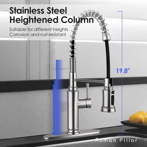 Rubinetto da Cucina Monocomando con Spruzzatore a 3 Modalità, Piastra da Incasso a 1 o 3 Fori, Design a Molla Estraibile Girevole a 360 Gradi per Lavello da Cucina - Product Image 5