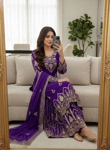 ชุดสัลวาร์ คามีซ โมเดิร์น ฟ็อกซ์ จอร์เจตต์ พร้อมซาราร่าและผ้าคลุมไหล่ สำหรับงานปาร์ตี้ - Product Image 2