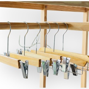 ร้อนขายที่กําหนดเองไม้แขวนเสื้อไม้แขวนเสื้อผ้าสําหรับเด็กเด็กร้านขายเสื้อผ้าไม้แขวนเสื้อผ้าไม้เนื้อแข็ง - Product Image 6