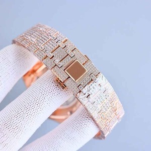 Montre Homme de Luxe VVS Moissanite Diamant, Quartz Analogique, 46mm, Bracelet en Acier Inoxydable Rond, Tonalité Or Rose, Entièrement Sertie - Product Image 2
