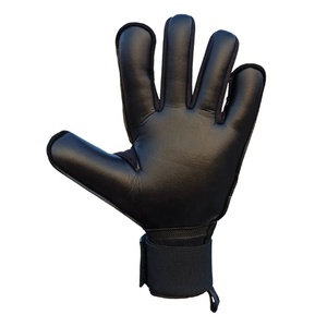 ถุงมือผู้รักษาประตูแบบ Negative Cut & Roll Finger สำหรับฟุตบอลมืออาชีพ รับผลิตตามสั่ง (OEM) ขายส่ง ออกแบบตามหลักสรีรศาสตร์ ฝ่ามือทำจากยางลาเท็กซ์ ยึดเกาะได้ดี - Product Image 3