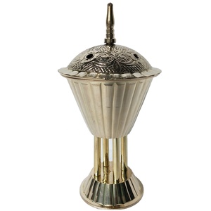 Quemador de incienso esmaltado con difusor de aromaterapia de cuatro pilares y soporte de incienso - Product Image 1