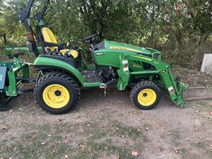 Compre el Tractor Compacto John Deere 2025R en Stock, Tractores de Primera Calidad con Entrega Rápida y Oferta de Descuento por Precio Mayorista - Product Image 3