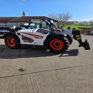 Mini-chargeuse compacte sur chenilles ForTI30.70 avec pelle rétrocaveuse intégrée, moteur diesel 75KW, composants PLC essentiels, moment de charge élevé - Product Image 4