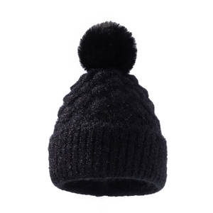 Bonnet en fourrure d'hiver de qualité supérieure, design personnalisé, fabriqué au Pakistan, prix de gros - Product Image 1