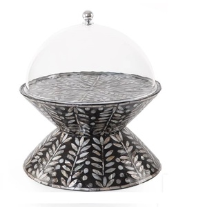 Soporte para Pastel con Tapa de Cristal Redonda y Acabado de Incrustaciones de Hueso y Madreperla para Hotel y Hogar, para Eventos, Bodas y Cumpleaños - Product Image 1