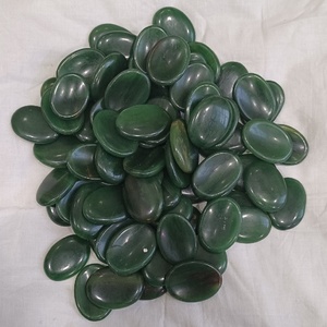 Pierre de méditation en jade vert naturel, pierre de paume lisse et polie, cristal de guérison, pierre de poche, vente en gros - Product Image 4