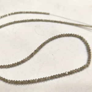 Cuentas facetadas de diamante de piedra preciosa natural gris lechoso de alta calidad, forma rondel, 4 pulgadas, hilo de 1.5-2.5 mm, certificadas por terceros - Product Image 1